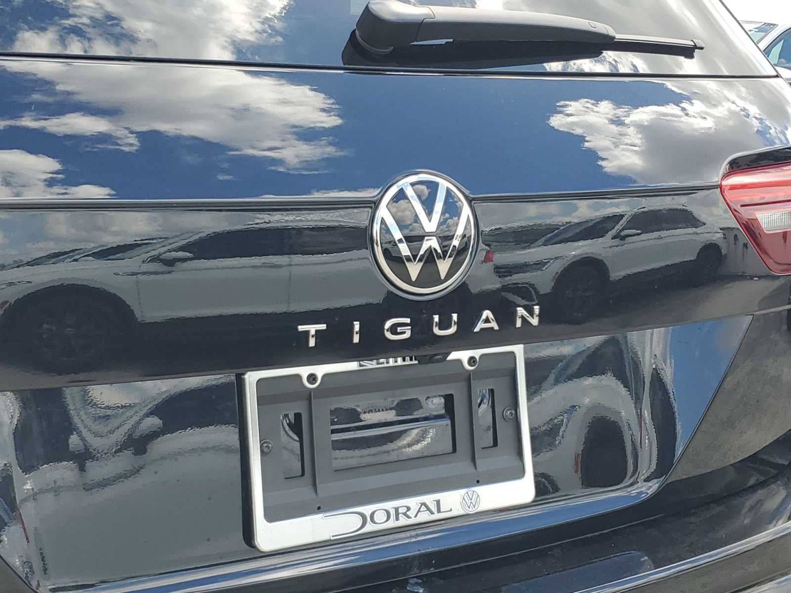 2024 Volkswagen Tiguan SEL R-Line